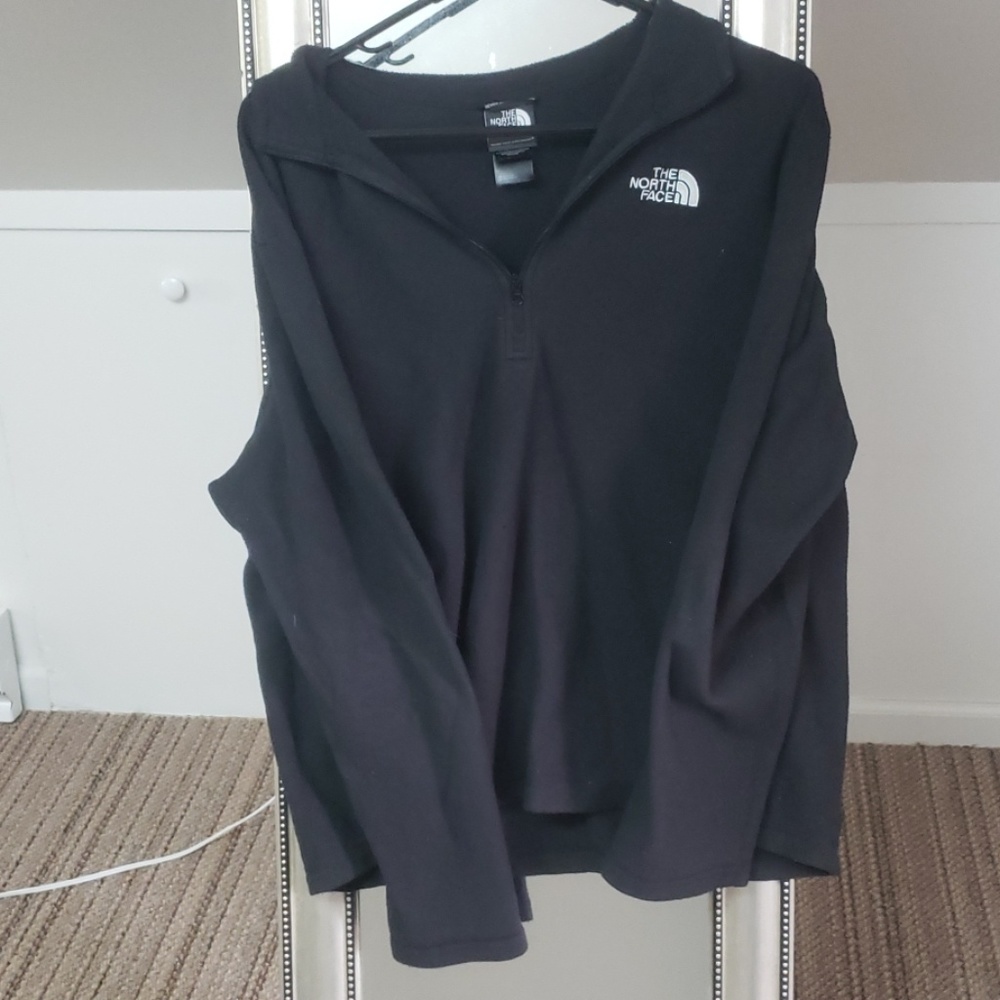 Black pullover